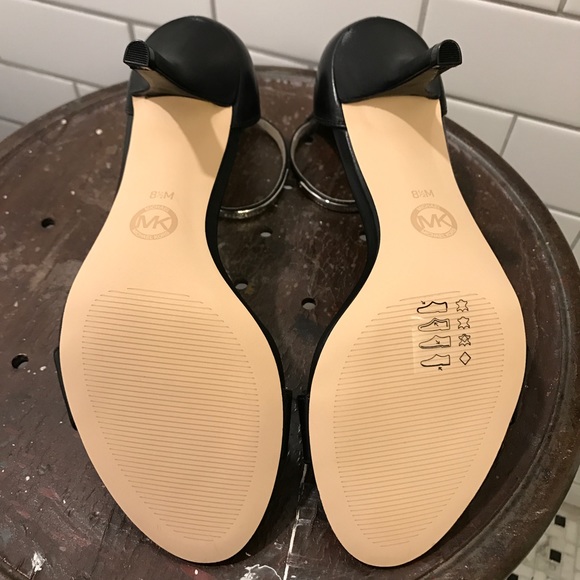 Michael MK black heels - Picture 3 of 3